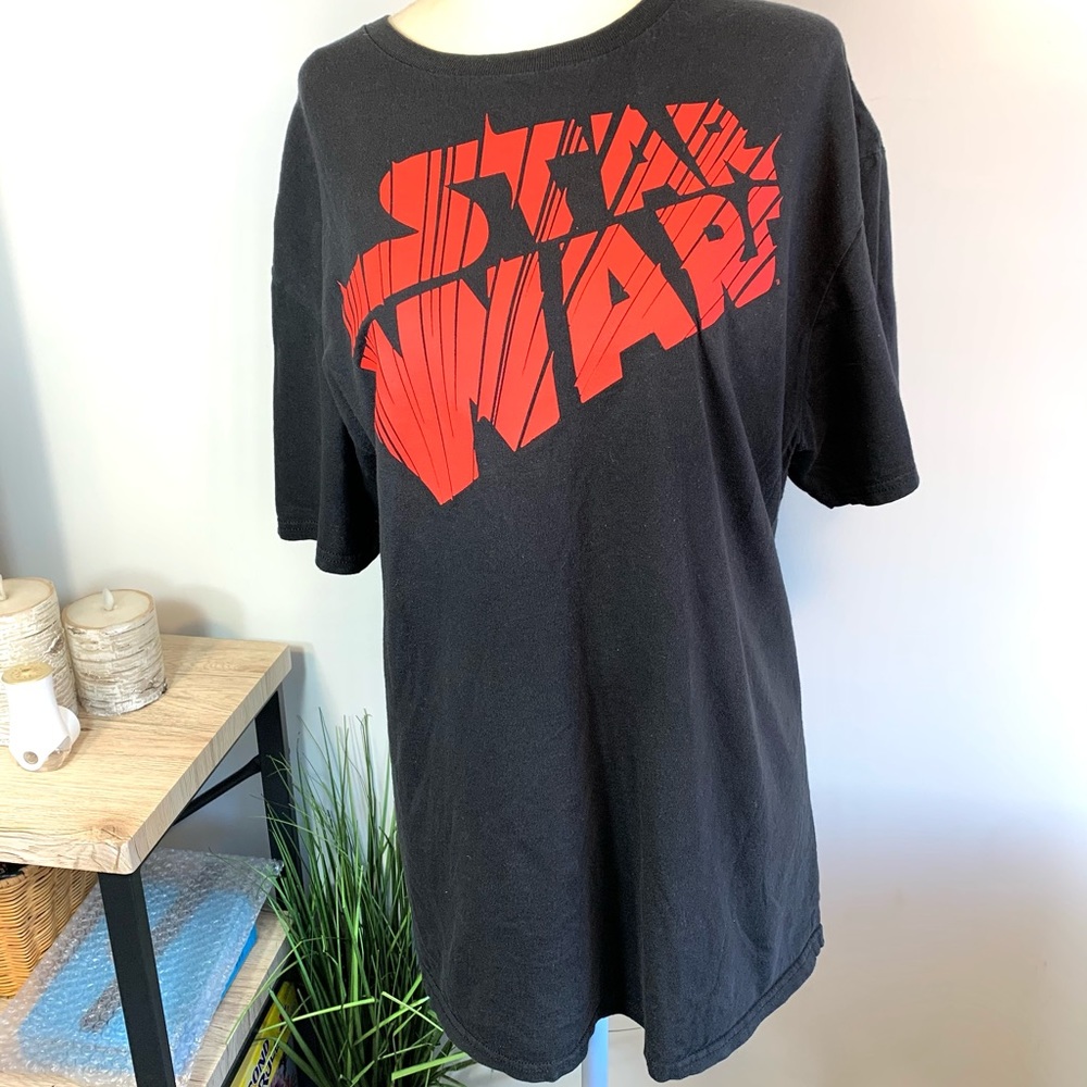 Star Wars Men size XL 46/48 short sleeve T-shirt black with red font cotton